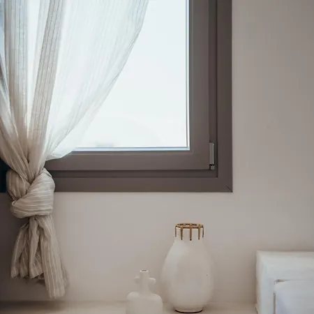 Apartamento Aethra White Mesaria