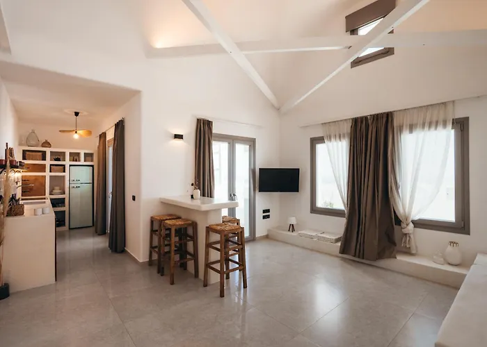 Aethra White Meszariá