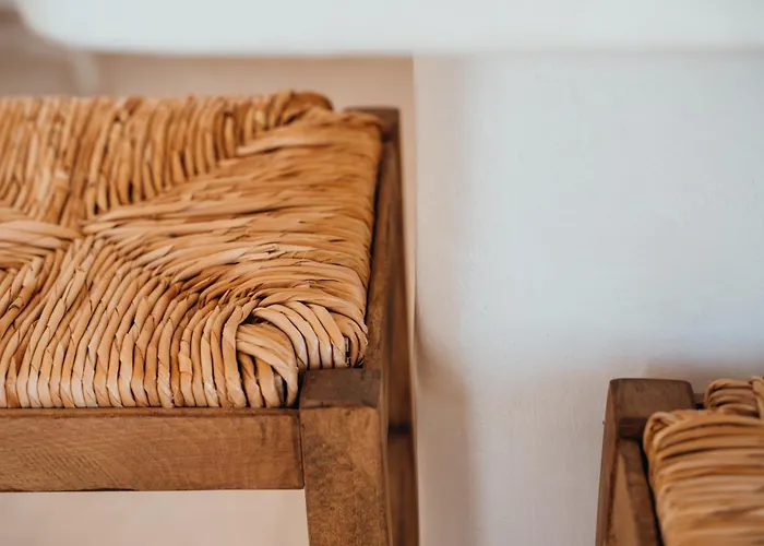 Aethra White Apartamento Mesaria